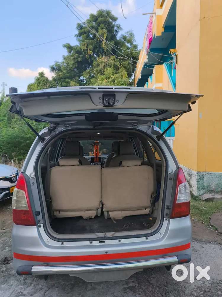 Toyota Innova 2012 Diesel Well Maintained