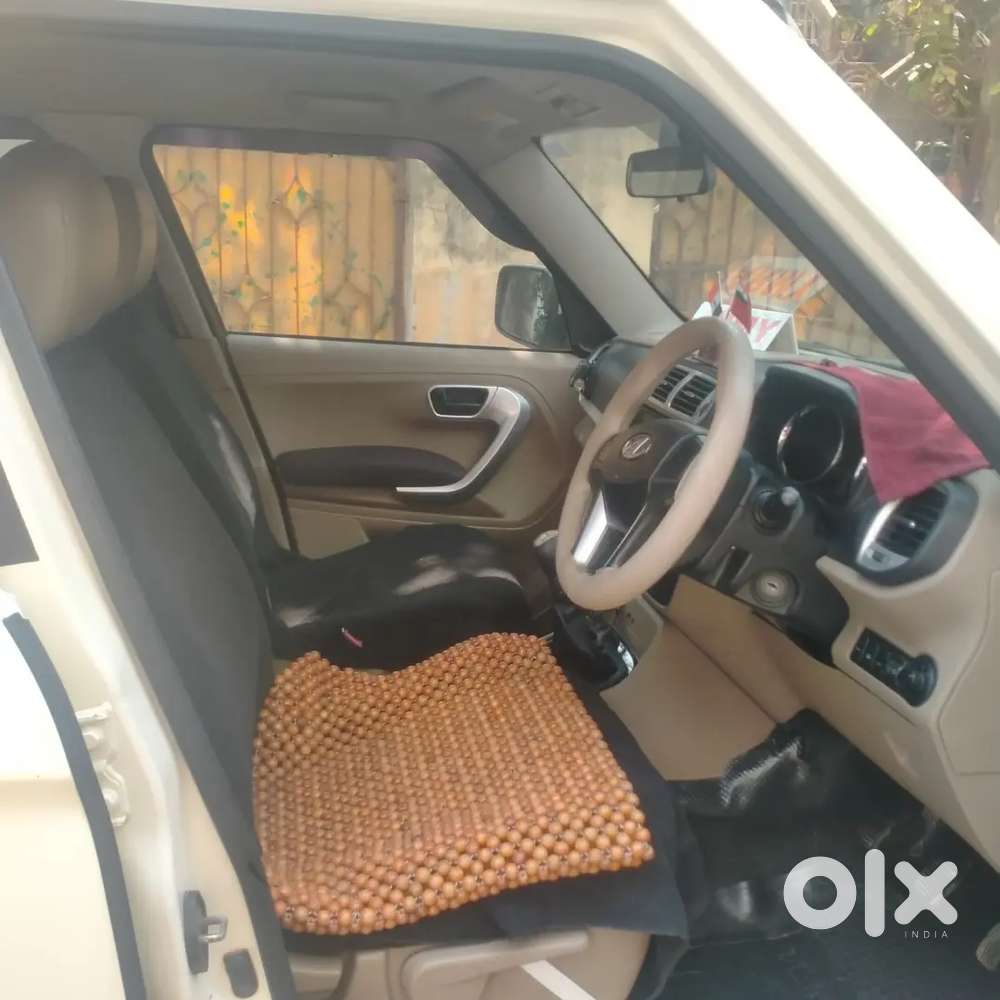 Mahindra Tuv 300 2016 Diesel 160000