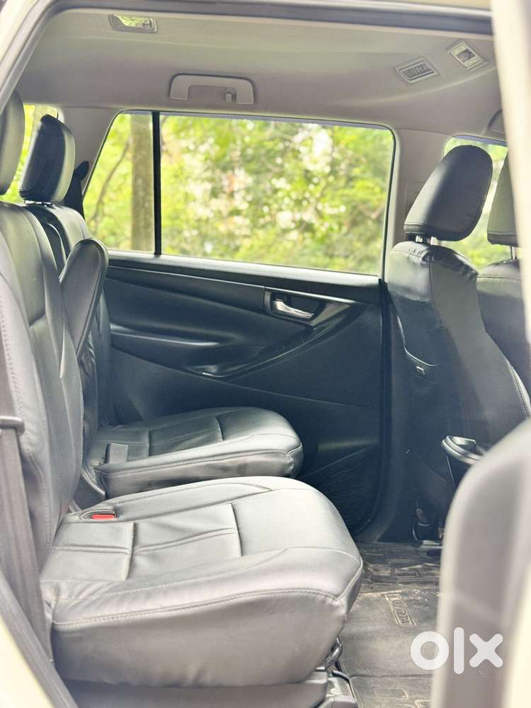 Toyota Innova Crysta 2.4 G Mt, 2018, Diesel