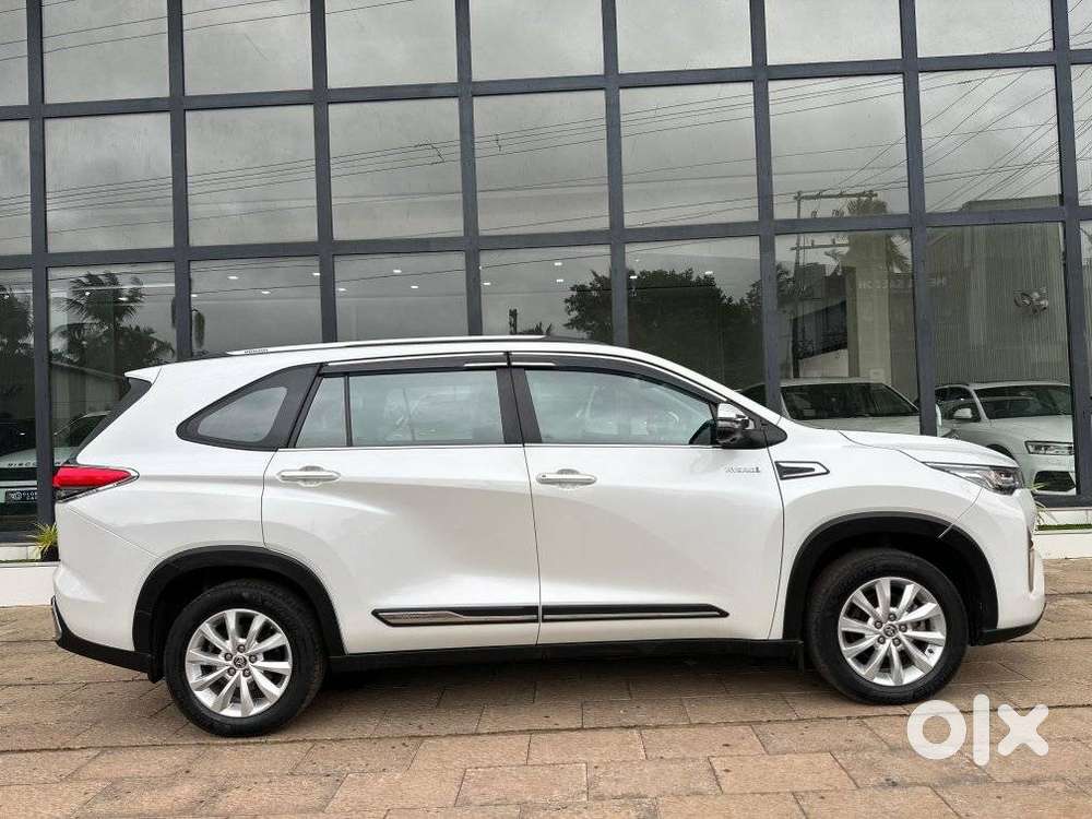 Toyota Innova Hycross 2.0 Vx Hybrid 7 Str, 2024, Petrol