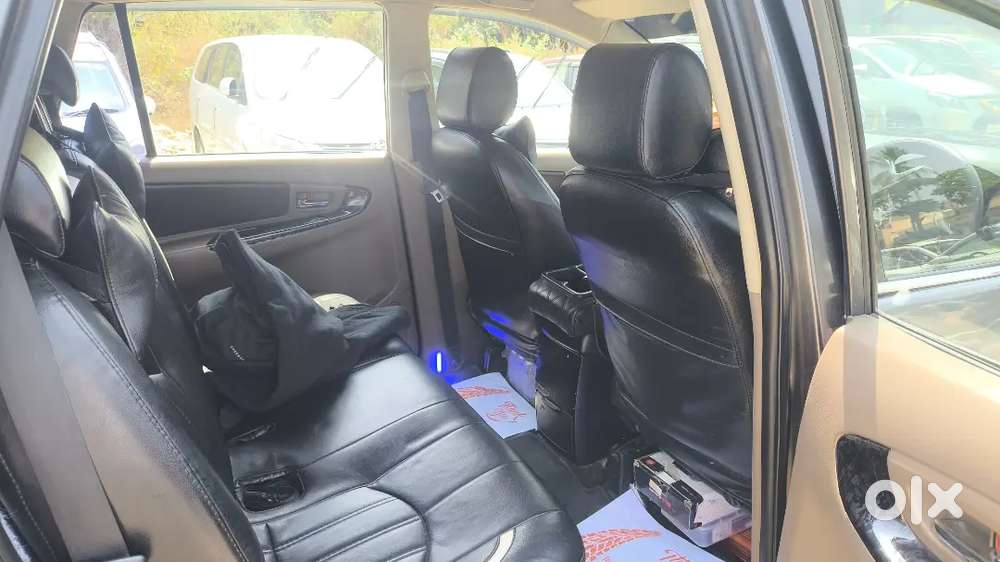 Toyota Innova 2015 Diesel Well Maintained