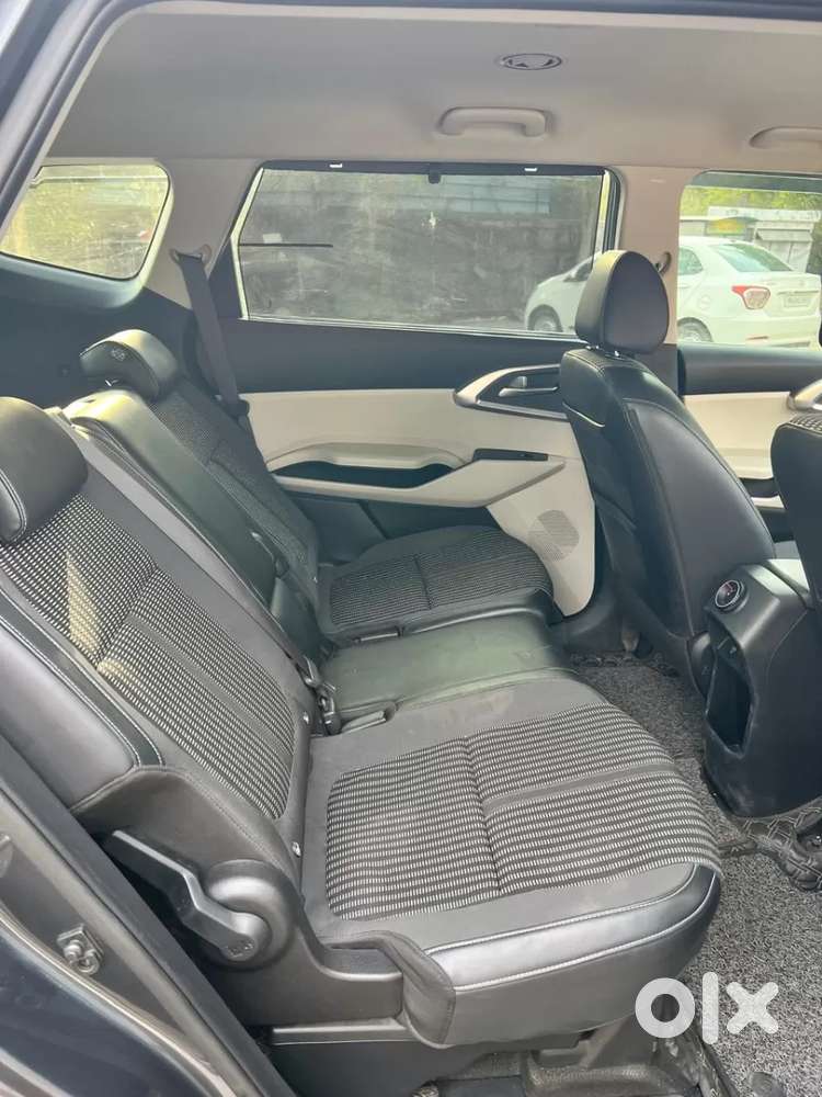 Kia Carens 1.5 Prestige 7 Str, 2023, Petrol