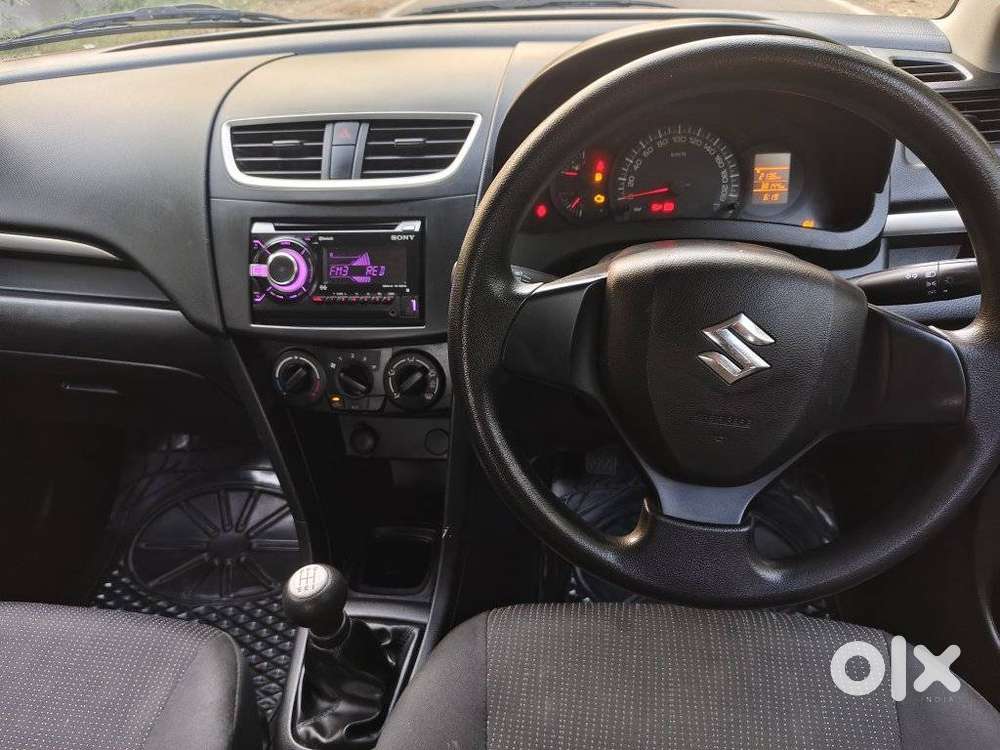 Maruti Suzuki Swift Lxi Optional-o, 2017, Petrol