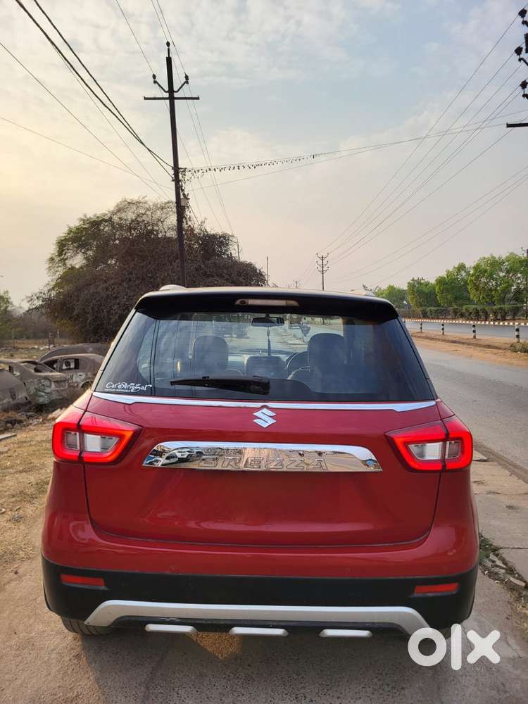 Maruti Suzuki Brezza 1.5 Zxi Plus At Smart Hybrid Dual Tone, 2021, P..