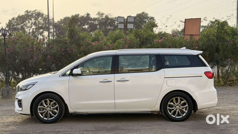 Kia Carnival Limousine, 2021, Diesel