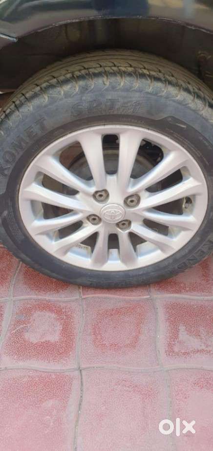 Toyota Etios, 2011, Petrol