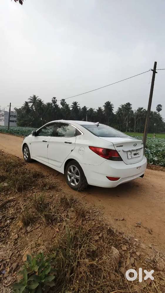 Hyundai Fluidic Verna 2012 Last