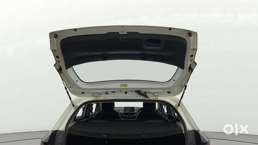 Tata Altroz Xm Plus Icng, 2023, Cng & Hybrids