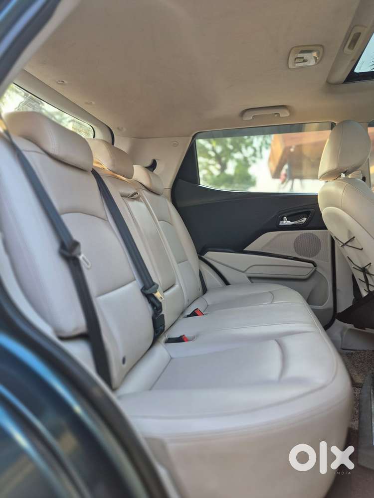 Mahindra Xuv300 W8 Option, 2020, Petrol