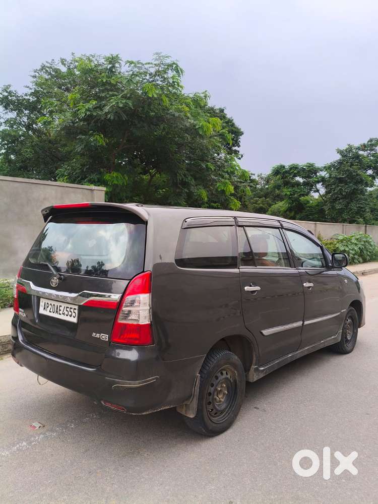 Toyota Innova 2.5 G (diesel) 8 Seater, 2010, Diesel