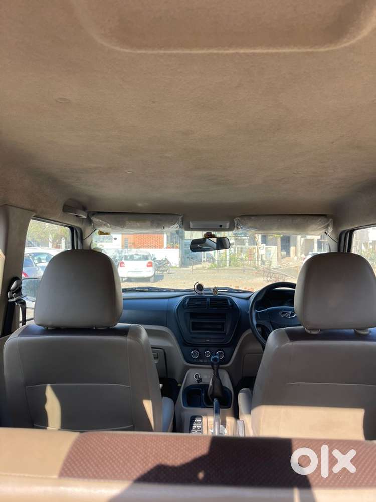 Mahindra Tuv 300 2020