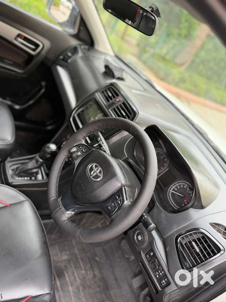 Toyota Urban Cruiser, 2021, Petrol