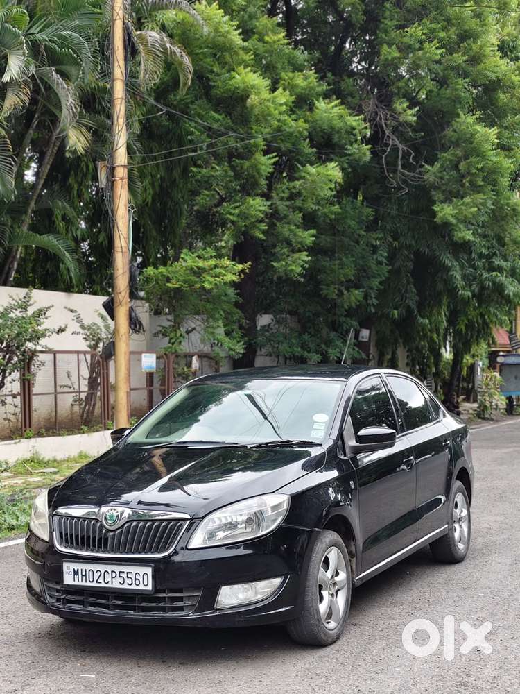 Skoda Rapid Elegance 2012