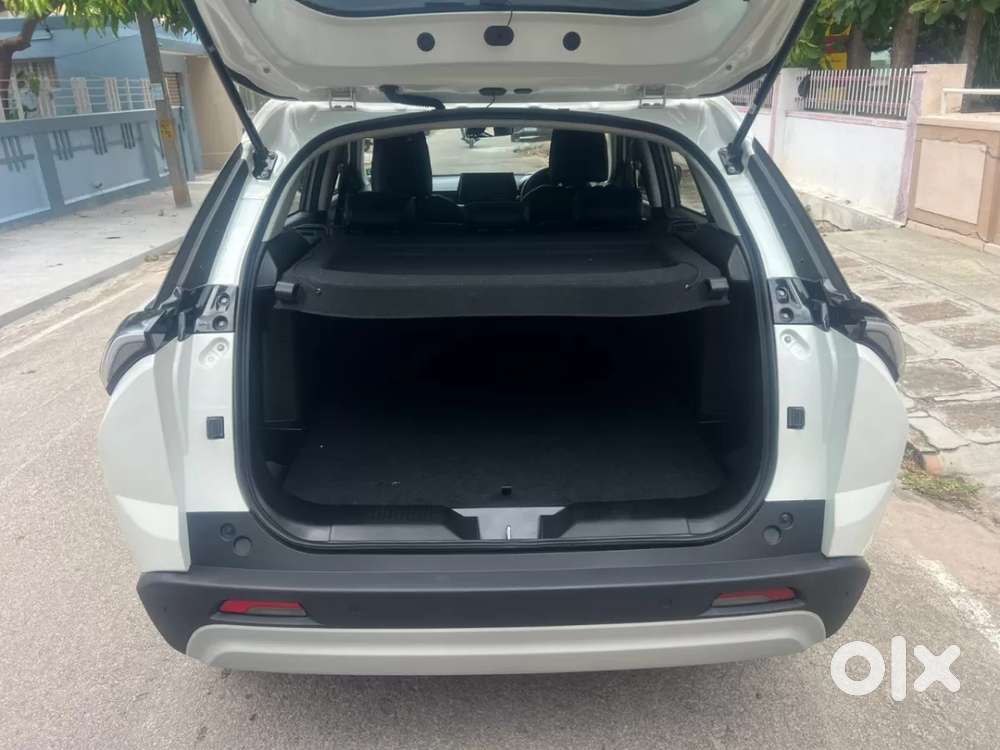 Maruti Suzuki Victoris, 2025, Petrol