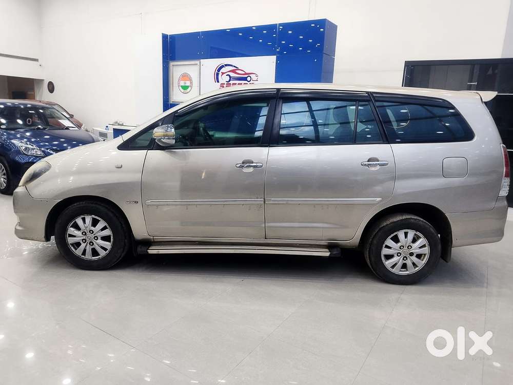 Toyota Innova 2004-2011 2.5 G4 Diesel 7-seater, 2011, Diesel