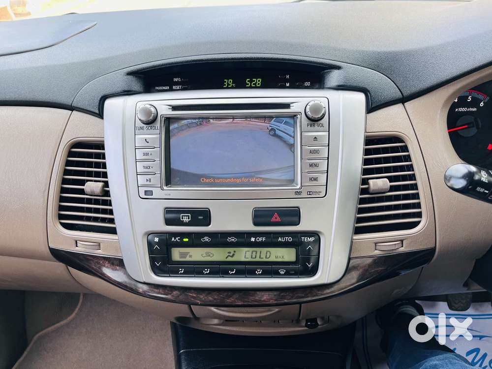 Toyota Innova 2.5 Vx 8 Str, 2015, Diesel