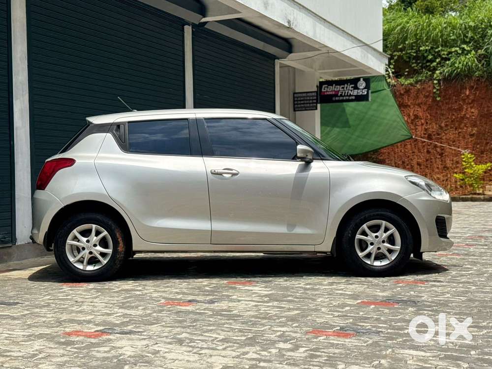 Maruti Suzuki Swift Vxi Optional, 2021, Petrol