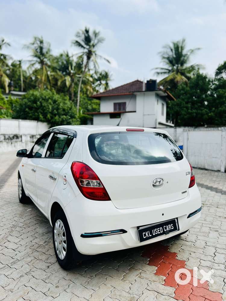 Hyundai I20 Magna, 2011, Petrol