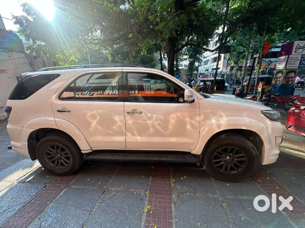 Toyota Fortuner 2014 Diesel 187377 Km Driven