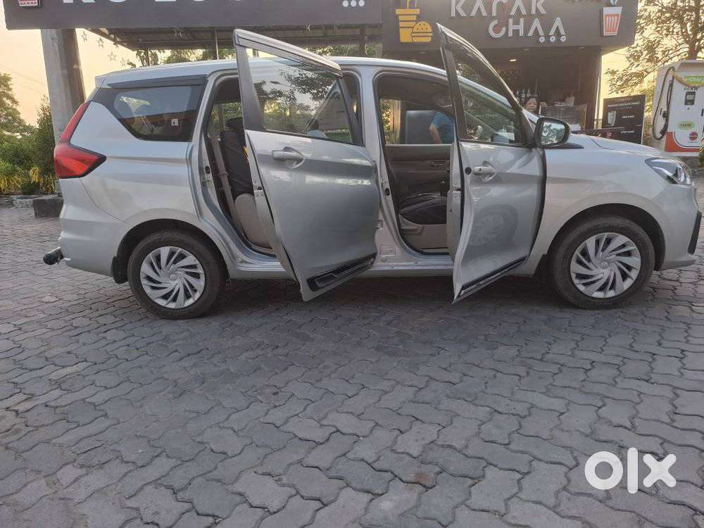 Maruti Suzuki Ertiga 1.5 Vxi, 2020, Petrol