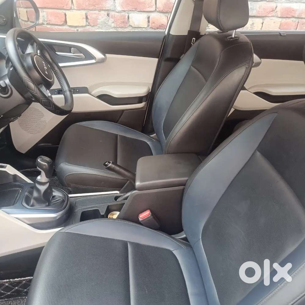 Kia Carens 2024 Petrol Manual