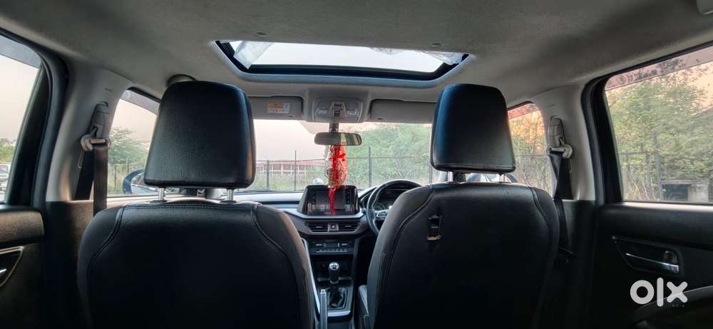 Maruti Suzuki Brezza 1.5 Zxi Smart Hybrid Dual Tone, 2025, Petrol