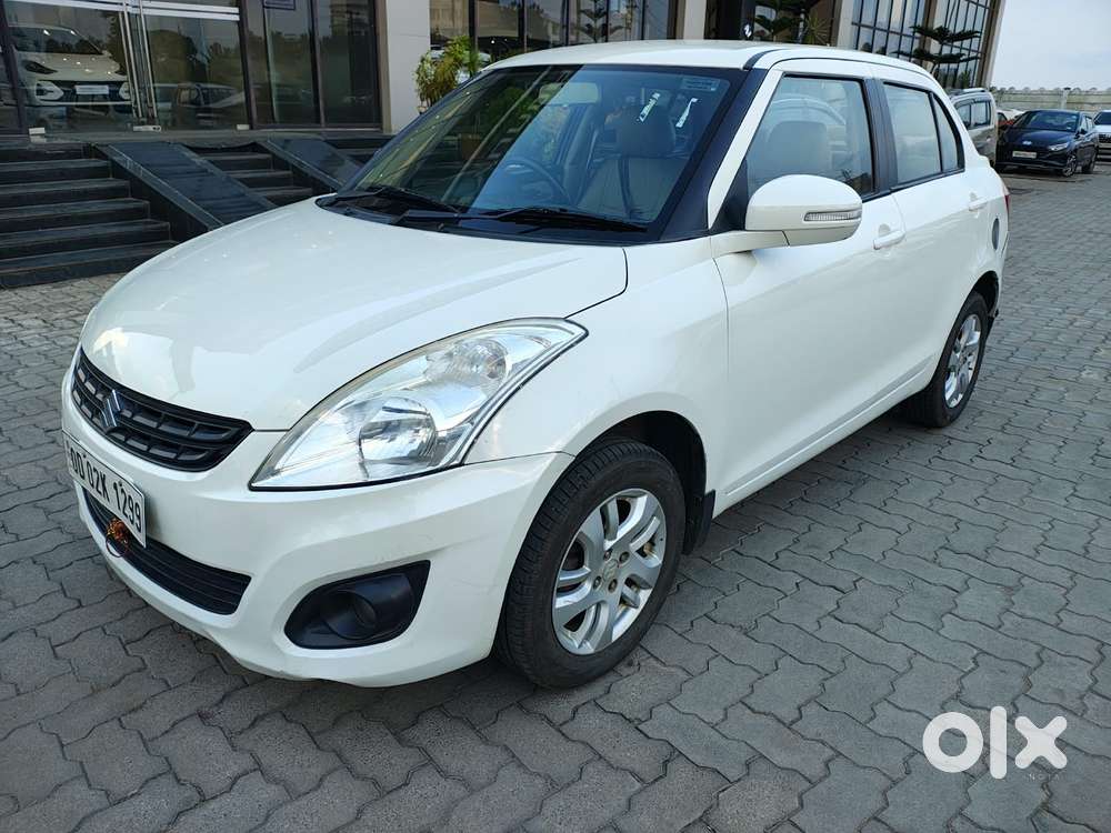 Maruti Suzuki Swift Dzire 1.2 Zxi Bsiv, 2013, Petrol