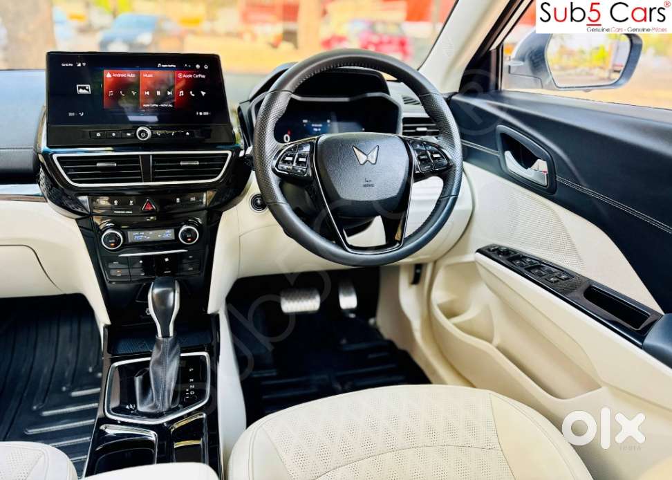 Mahindra Xuv 3xo Ax7l 1.2 Petrol At (pg), 2024, Petrol