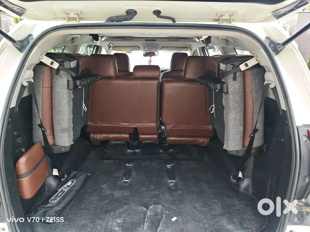 Toyota Innova Crysta 2.4 V 2022