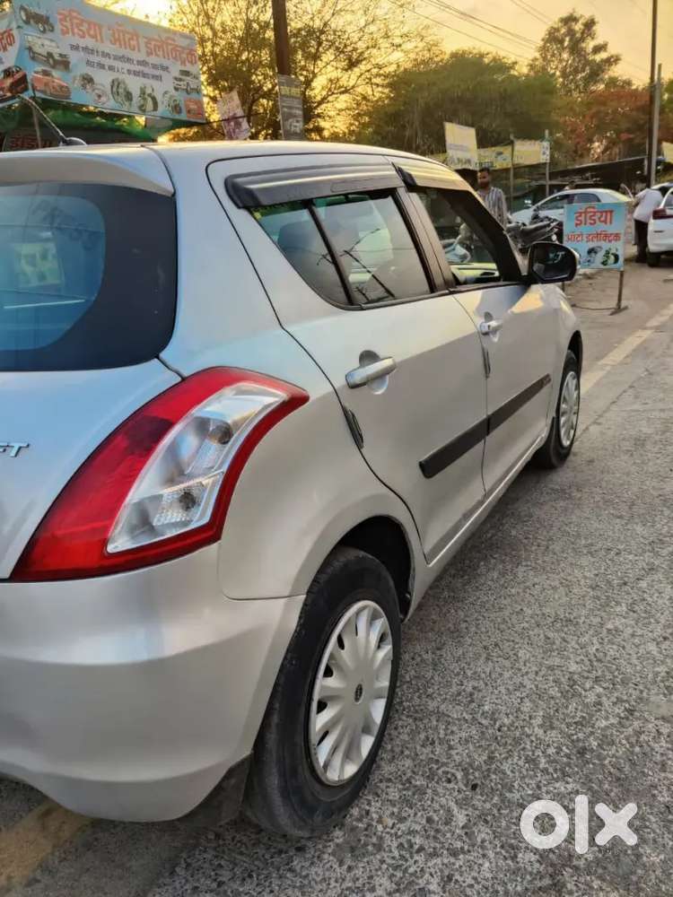 Maruti Suzuki Swift 2013 Diesel 73000 Km Driven