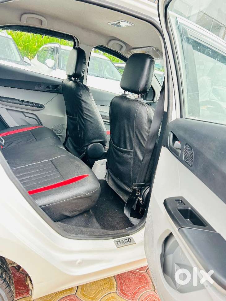 Tata Tiago 1.05 Revotorq Xt Option, 2023, Petrol