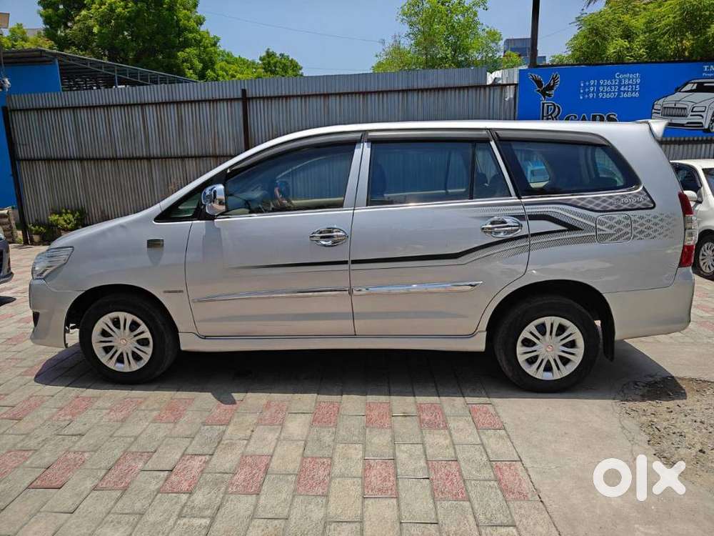Toyota Innova 2.5 G (diesel) 8 Seater, 2013, Diesel
