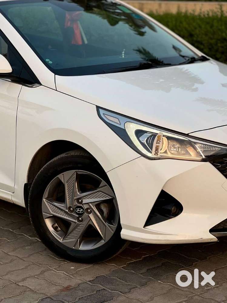 Hyundai Verna 1.5 Sx Ivt, 2020, Petrol