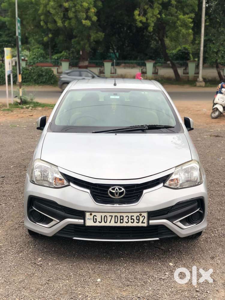 Toyota Etios 1.5 V, 2017, Petrol