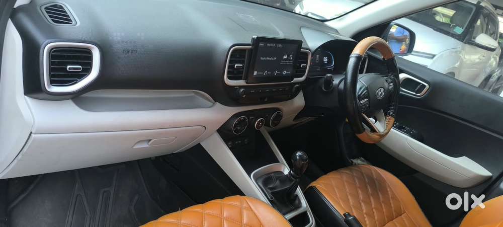 Hyundai Venue S Plus Mt 1.2 Kappa, 2022, Petrol