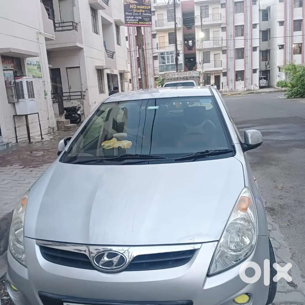 Hyundai I20 2010 Petrol 90000 Km Driven.