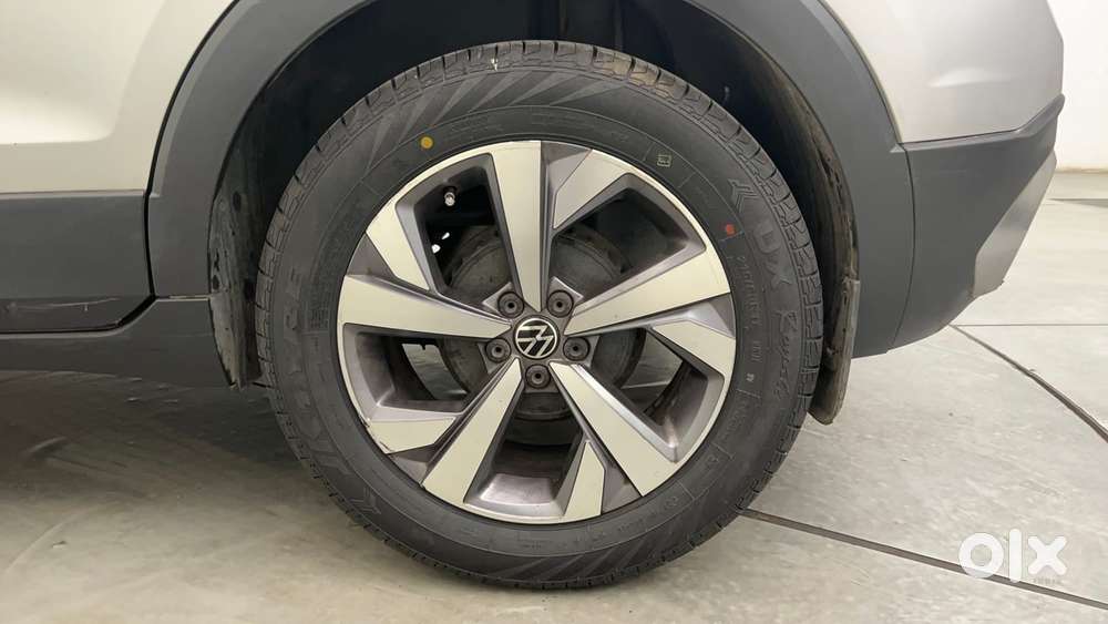 Volkswagen Taigun Topline 1.0 Tsi At (electric Seats), 2022, Petrol