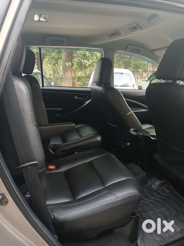Toyota Innova Crysta 2.4 Gx Limited Edition At 7 Str, 2019, Diesel
