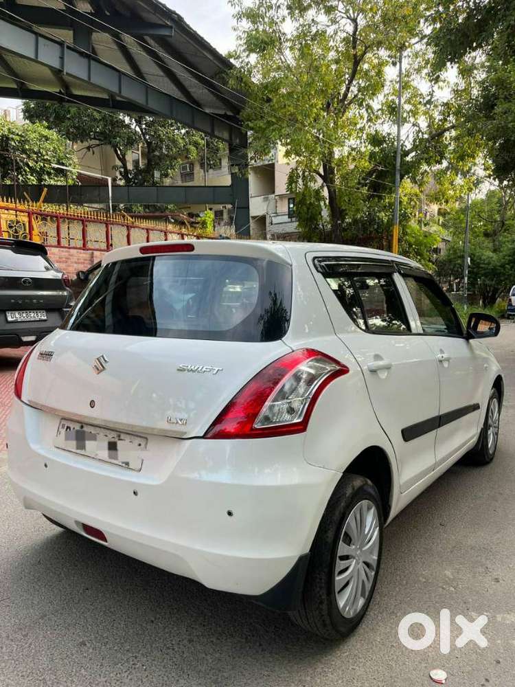 Maruti Suzuki Swift Lxi Optional-o, 2018, Cng & Hybrids