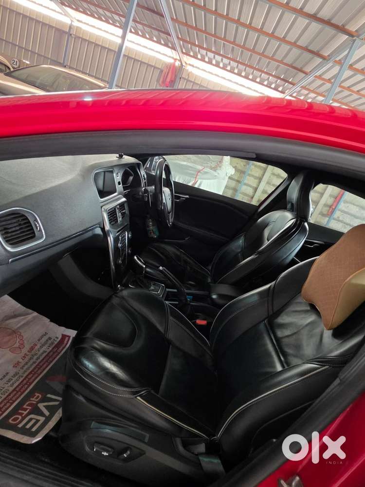 Volvo V40 2017 Diesel Well Maintained
