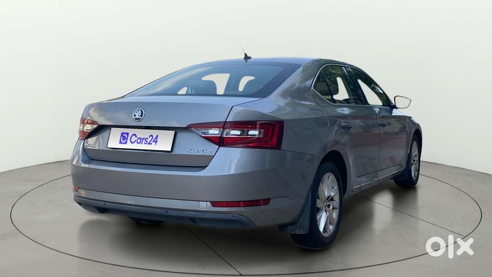 Skoda Superb Lk 1.8 Tsi At, 2018, Petrol