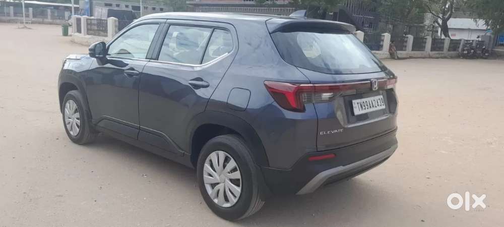 Honda Elevate V Mt, 2023, Petrol