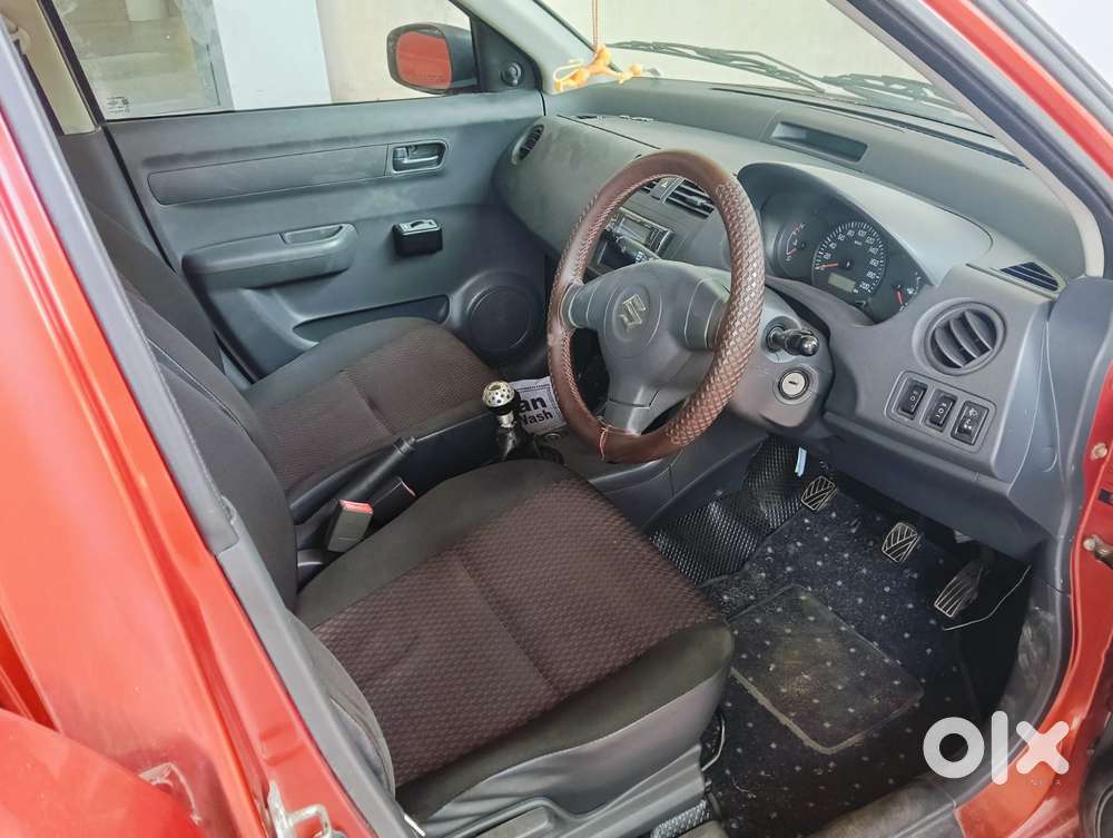 Maruti Suzuki Swift, 2010, Petrol