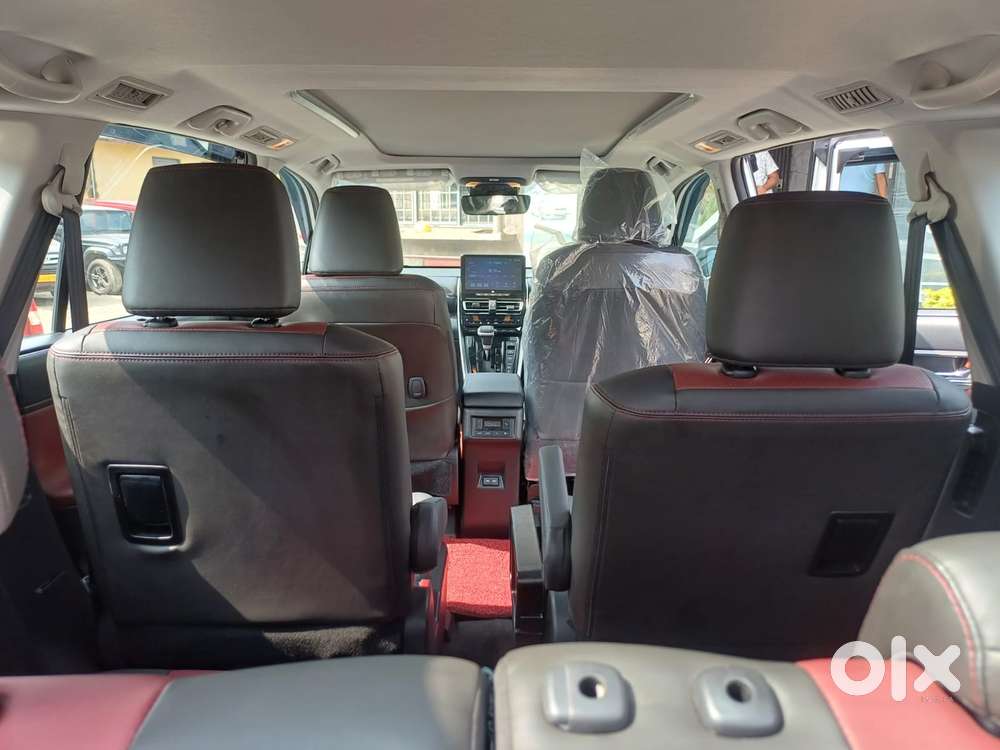 Toyota Innova Hycross 2.0 Zx (o) Hybrid 7 Str, 2026, Petrol