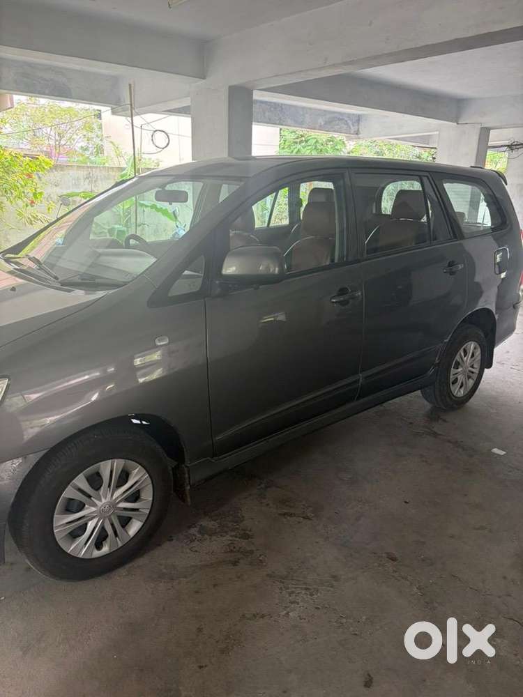Toyota Innova 2014 Diesel 124000 Km Driven