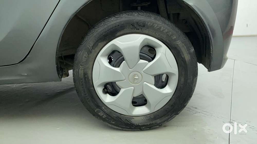 Tata Tiago 1.2 Revotron Xt Option, 2021, Petrol