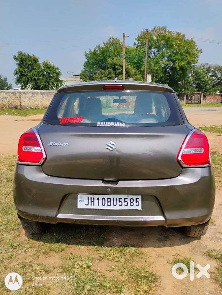 Maruti Suzuki Swift Vxi + Manual, 2019, Petrol