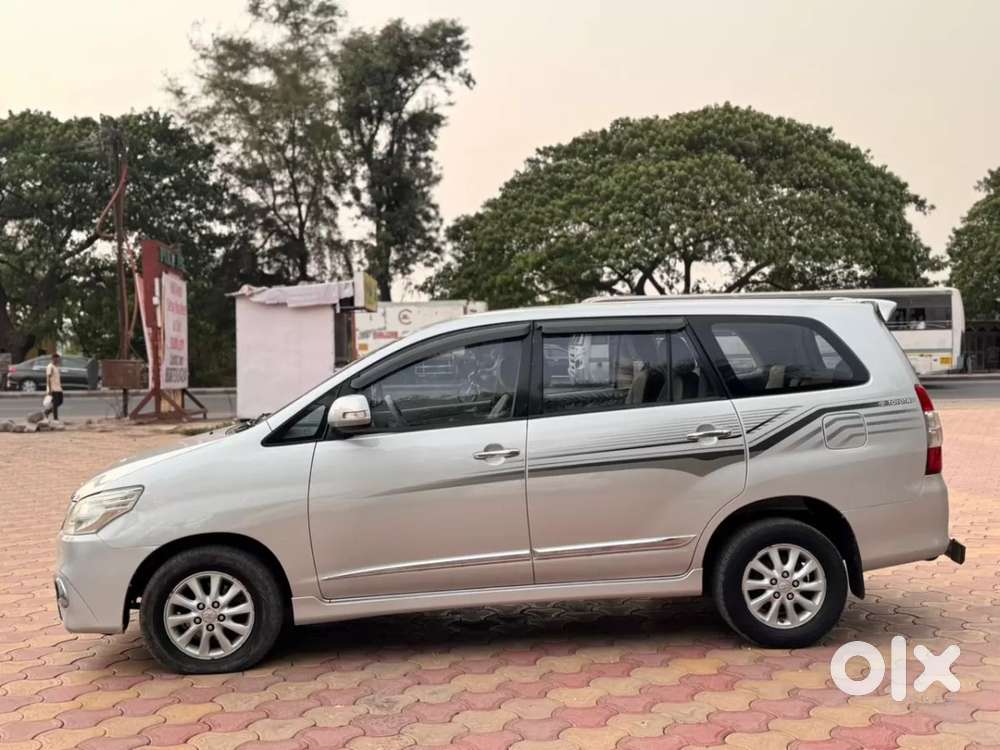 Toyota Innova 2.5 Ev Ps 7 Str Bs-iii, 2014, Diesel