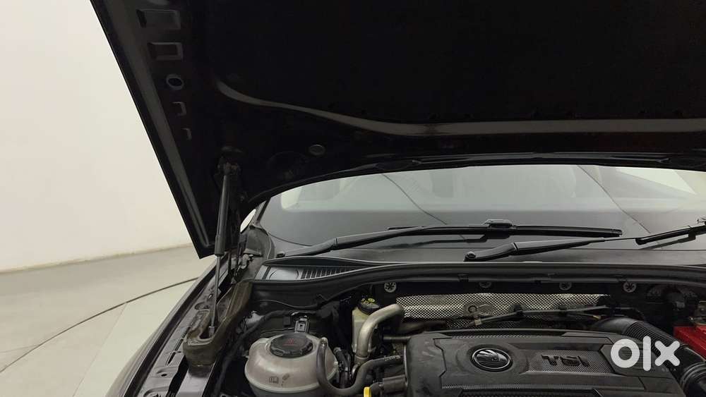Skoda Superb [ ] 1.8 Style Tsi At, 2018, Petrol
