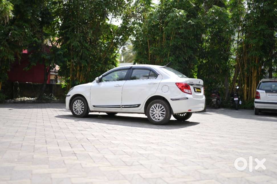 Maruti Suzuki Dzire Zxi Ags, 2023, Petrol
